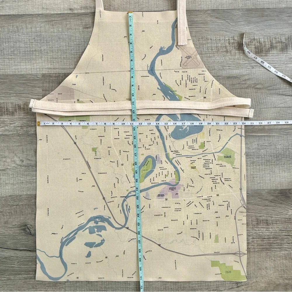 NEW w/o TAGS Wisconsin Canvas Apron featuring Dells Pond/Eau Claire, WI